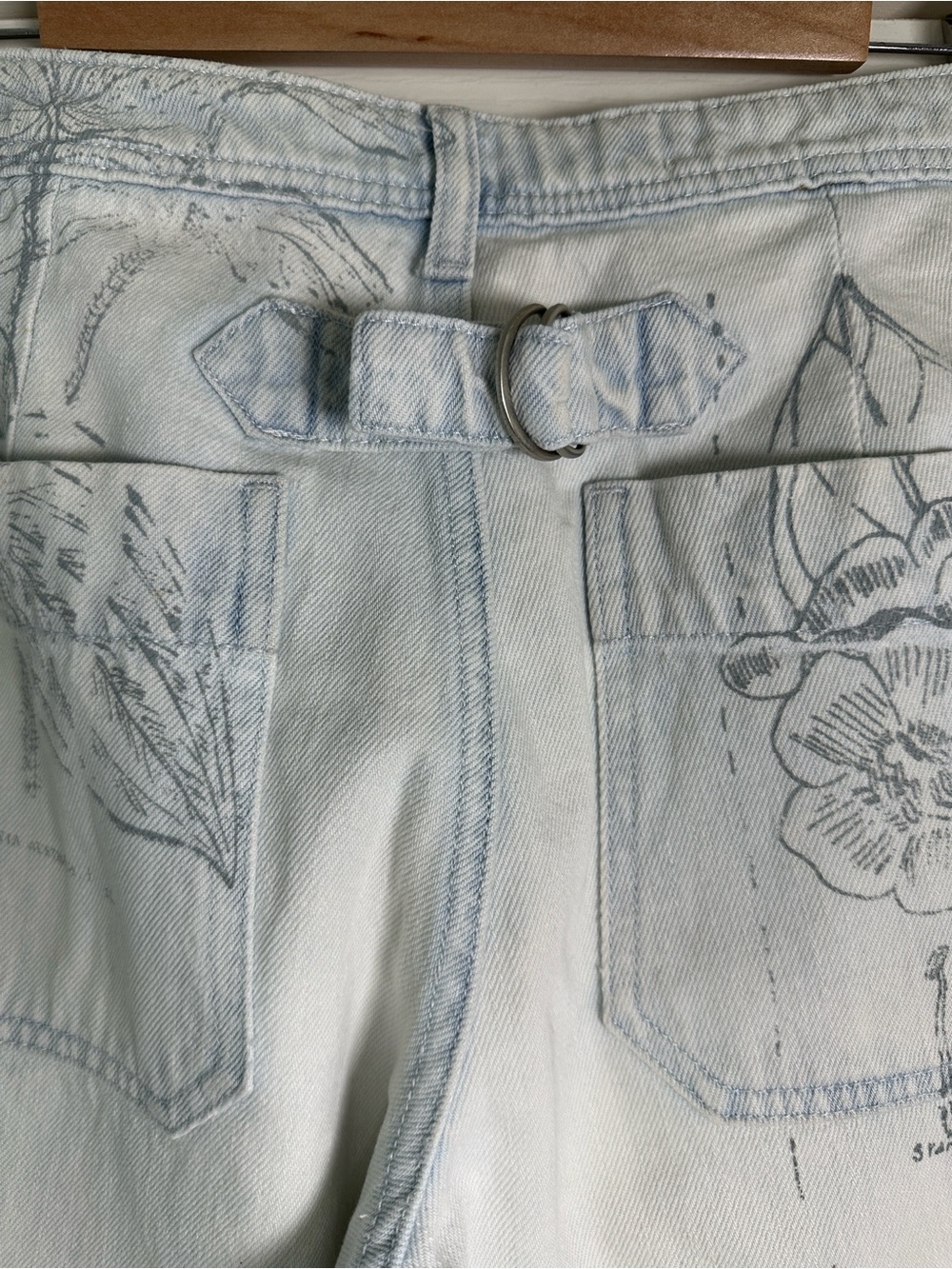 Anthropologie Pilcro Mid-Rise Slouchy Wide-Leg Cuffed Jeans - Picture 12 of 16